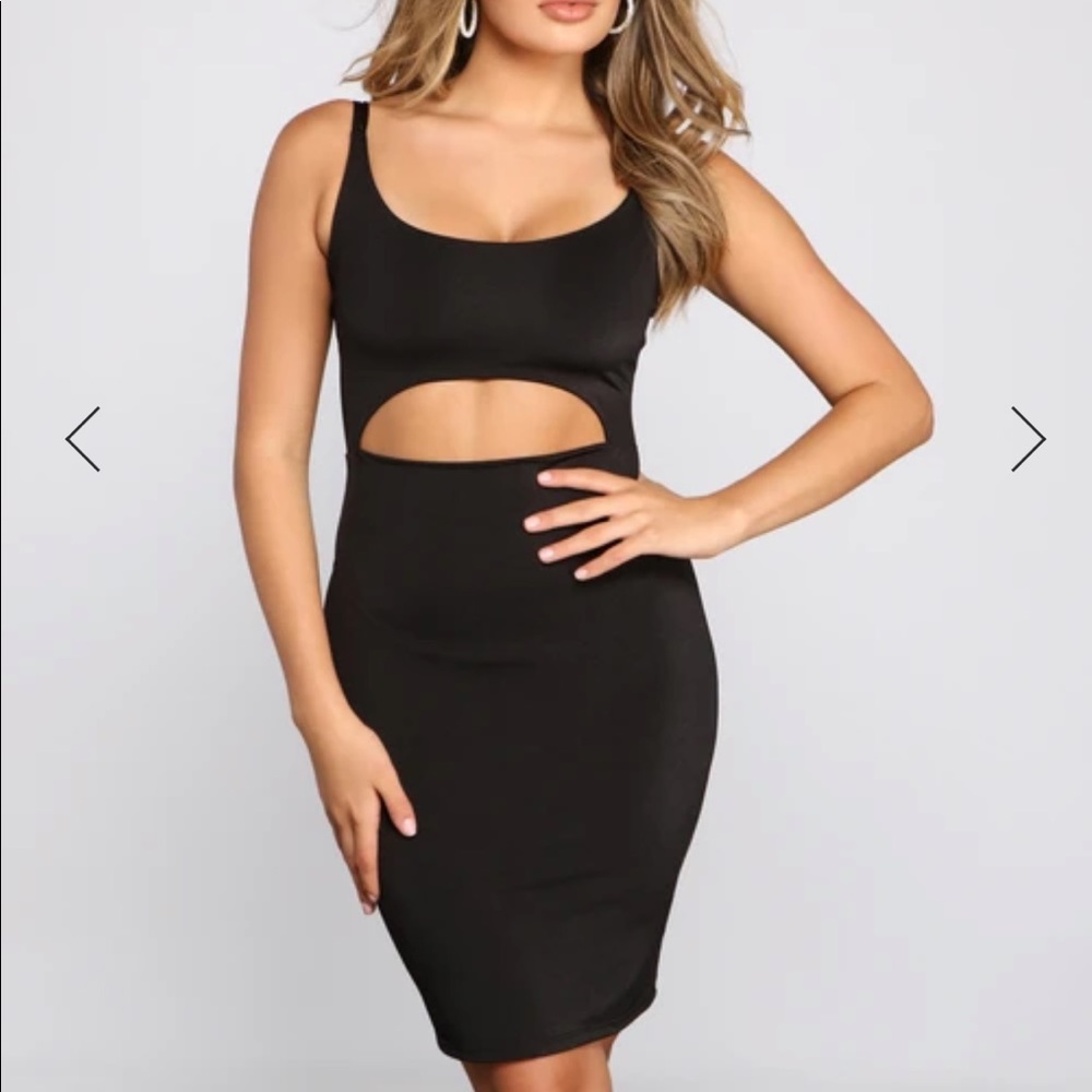 Sleeveless mini dress (medium)